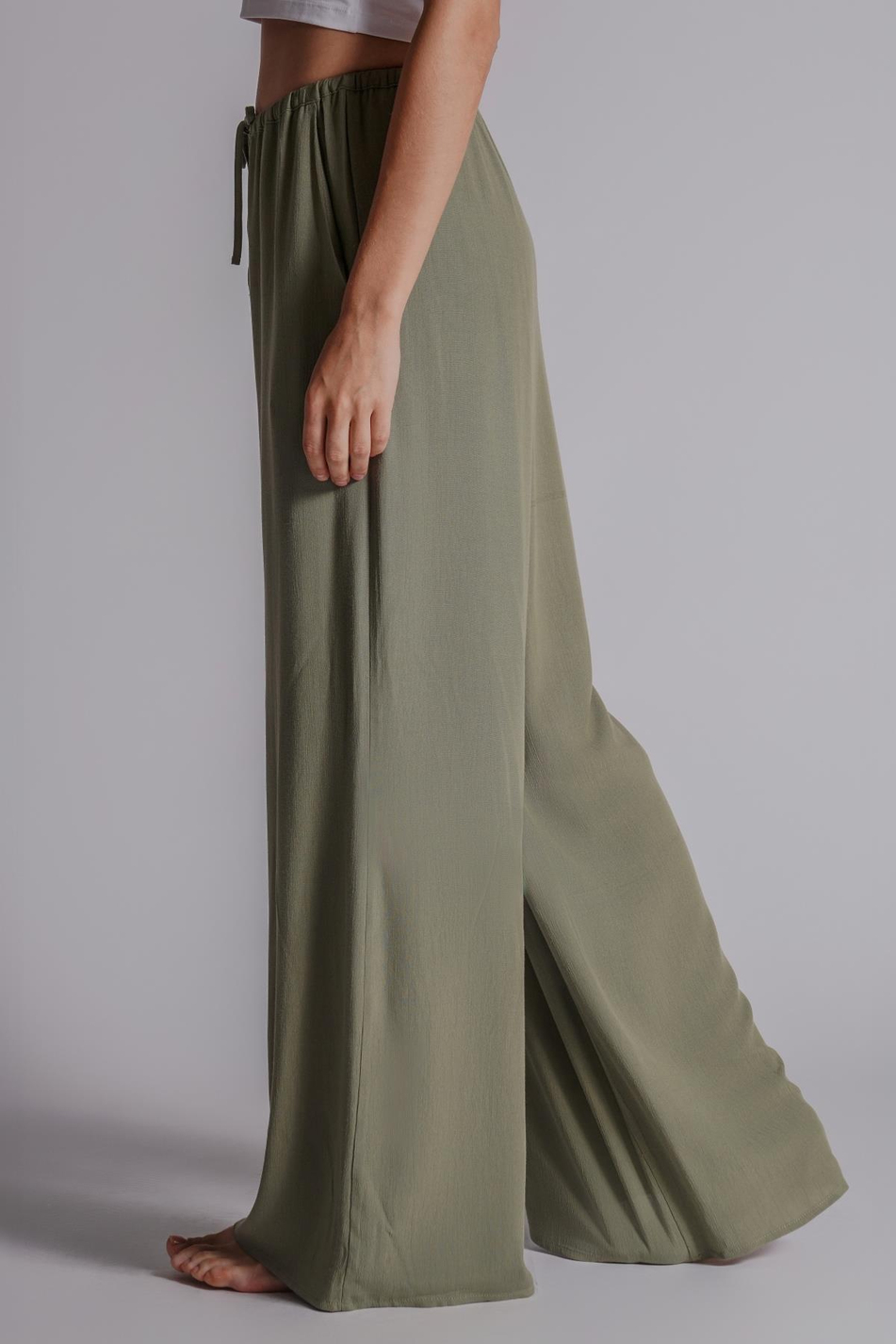 Kadın Yandan Cepli Beli Lastikli Relaxed Fit Pantolon Haki