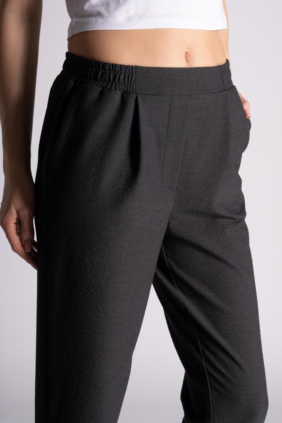 Kadın Yandan Cepli Beli Lastikli ve Pileli Slim Fit Jogger Pantolon Antrasit