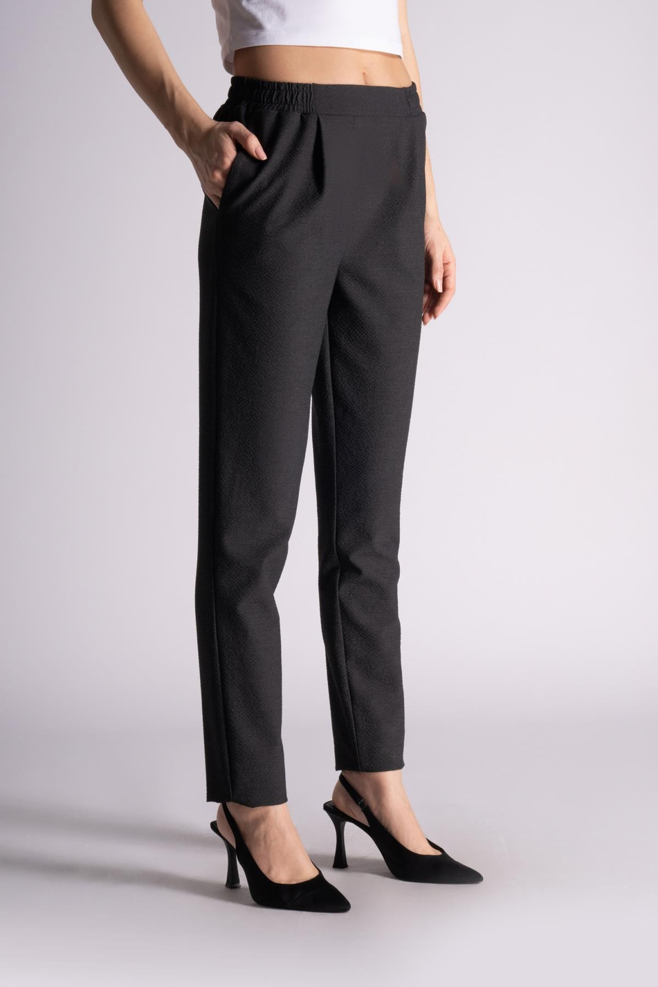 Kadın Yandan Cepli Beli Lastikli ve Pileli Slim Fit Jogger Pantolon Antrasit