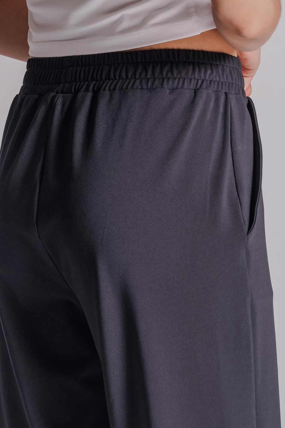 Kadın Yandan Cepli Beli ve Paçası Lastikli Relaxed Fit Jogger Pantolon Lacivert