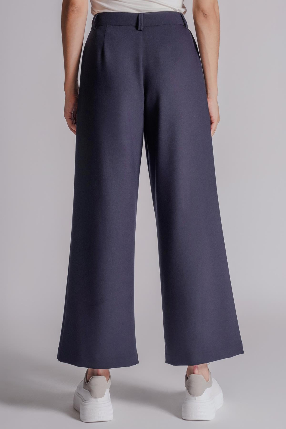 Kadın Yandan Cepli Fermuar ve Agraf Kapamalı Relaxed Fit Pantolon Lacivert