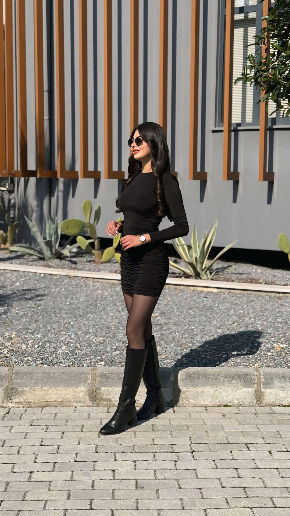 Belinda Siyah Drapeli Mini Elbise