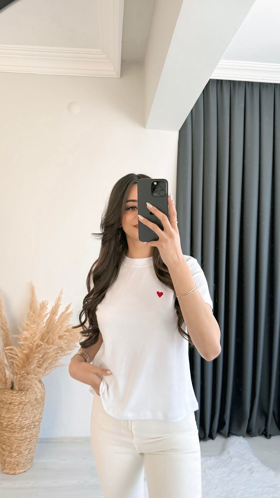 Dimit Dilvin Bisiklet Yaka Kalp İşlemeli Tshirt Beyaz