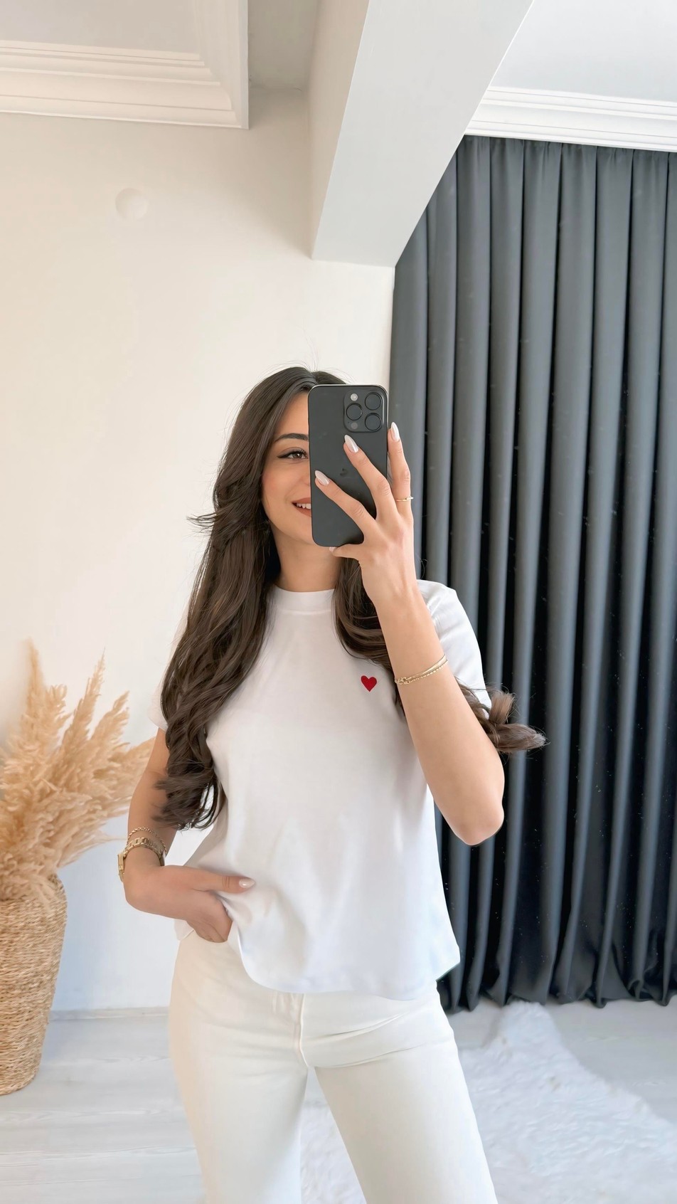 Dimit Dilvin Bisiklet Yaka Kalp İşlemeli Tshirt Beyaz