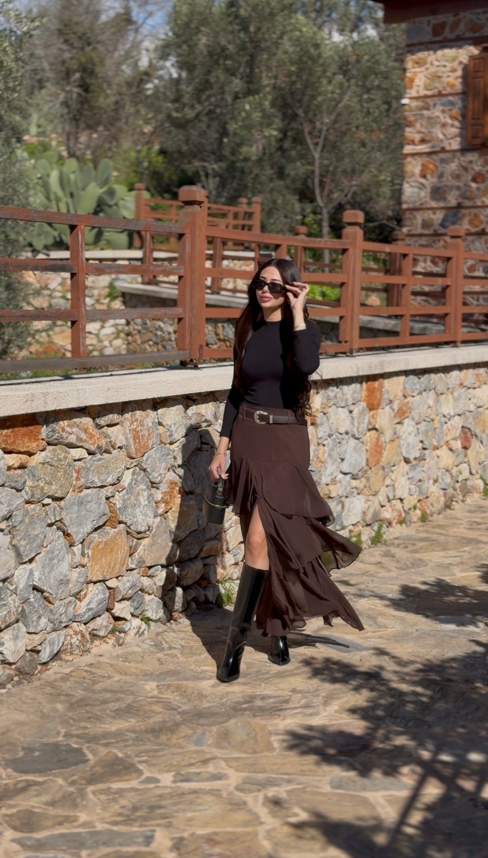 Harle Kahve  Fırfırlı Kat Kat Kemerli ETek