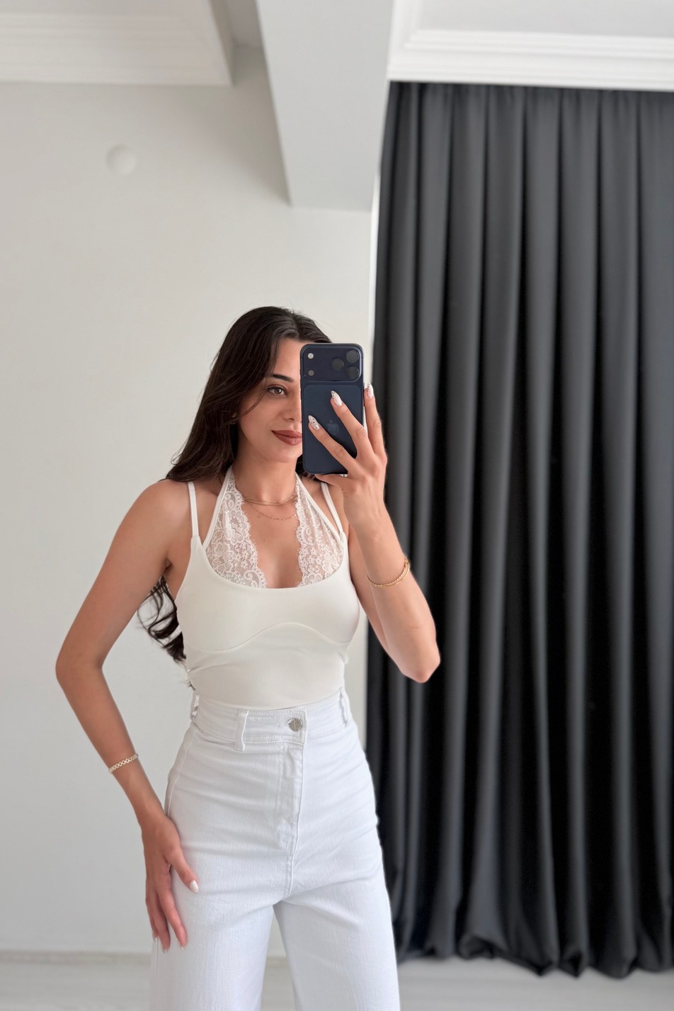 Kindy Beyaz Dantel Detaylı Bodysuit
