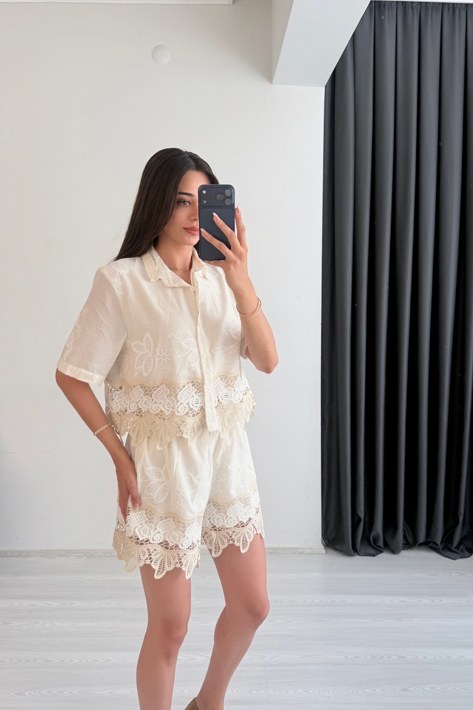 Lose Premium Seri Bej İpek Dantel Detaylı Şort Bluz Takım