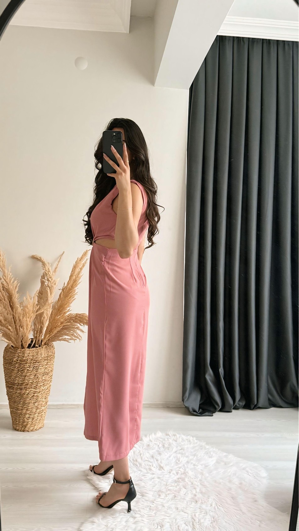 Mila Bel Dekolteli Gold Aksesuarlı Elbise Pembe