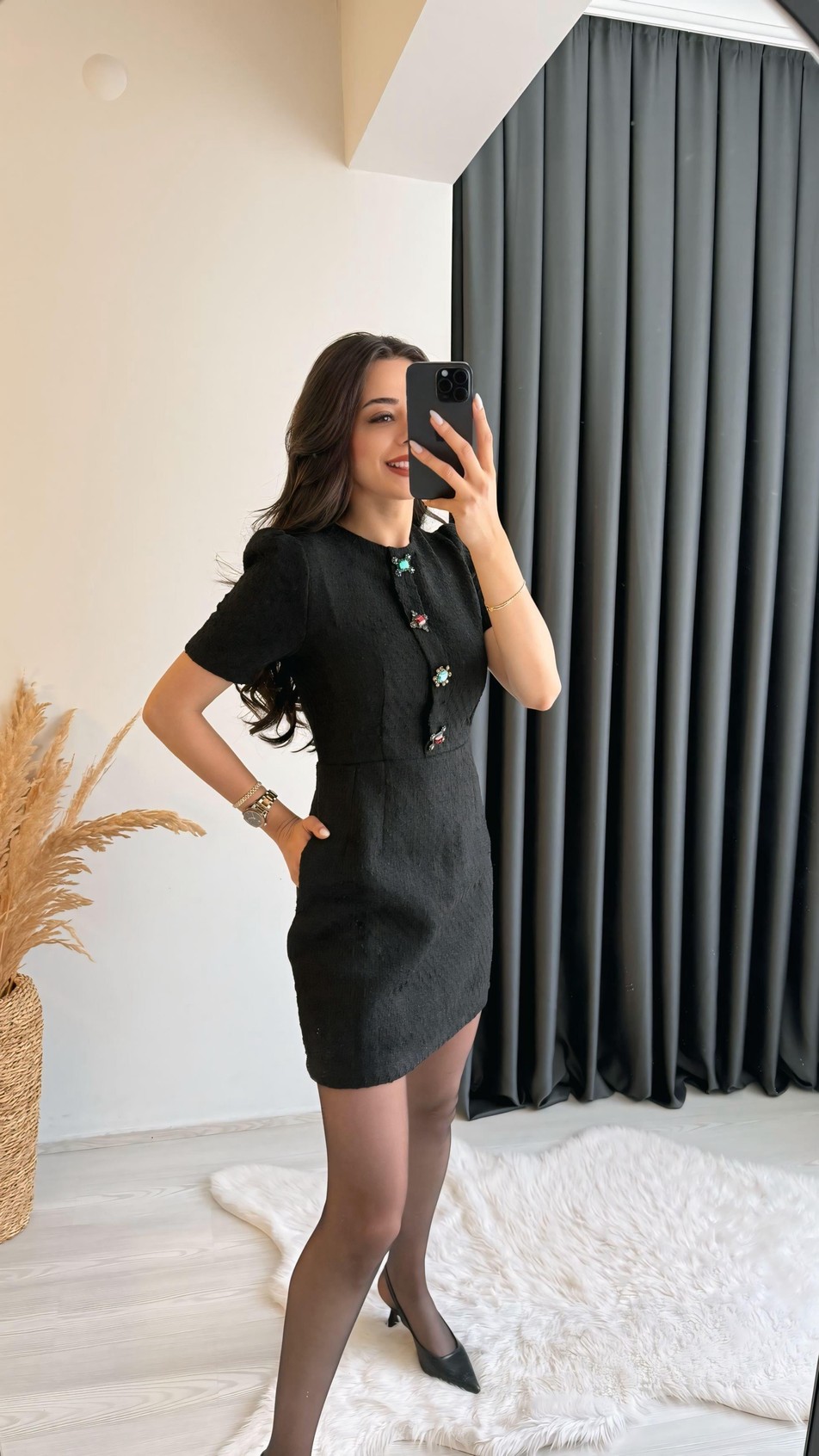 Nataly Siyah Tüvit Taşlı Düğmeli Elbise