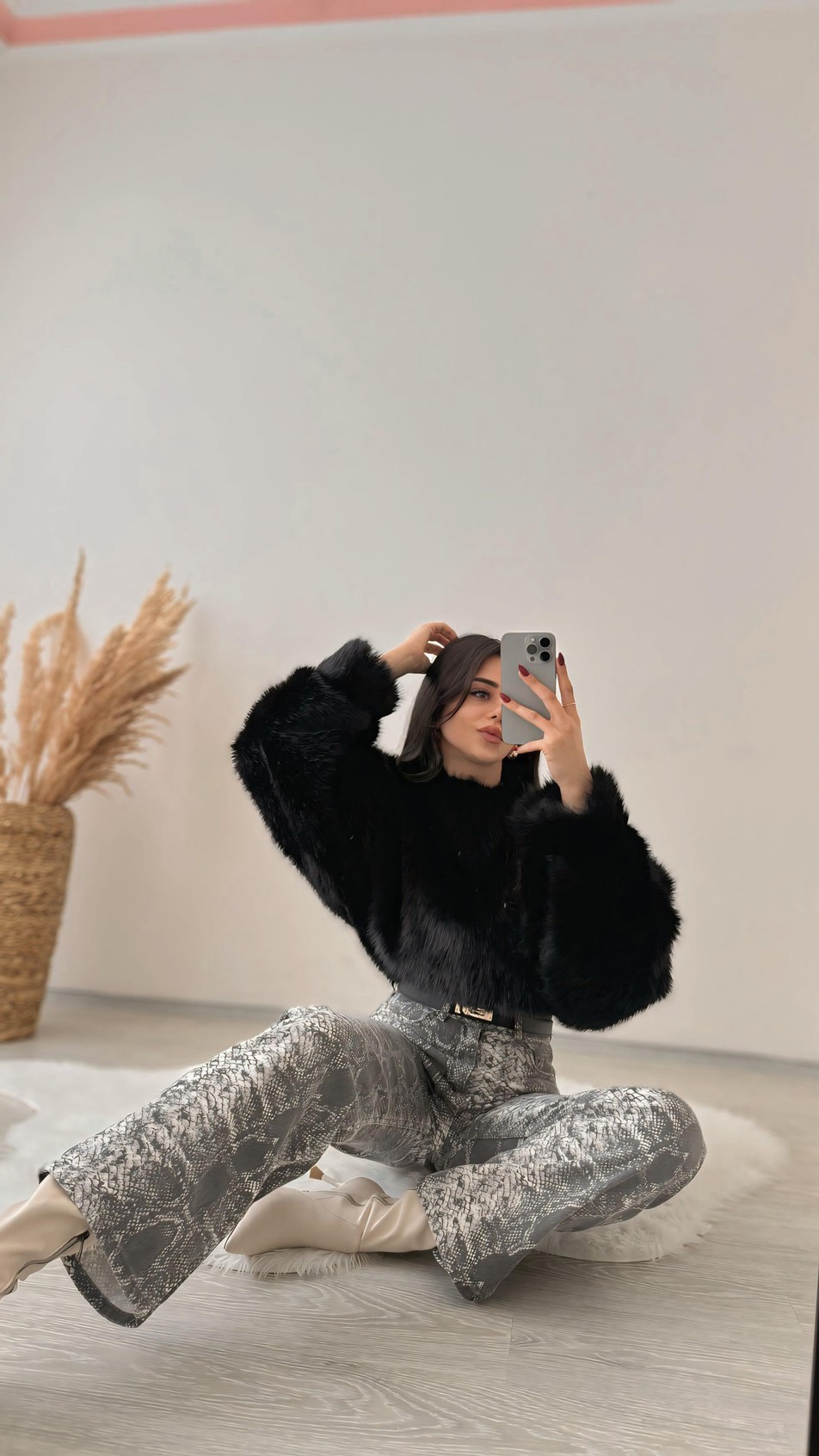 Porter Siyah Kürk Sweat