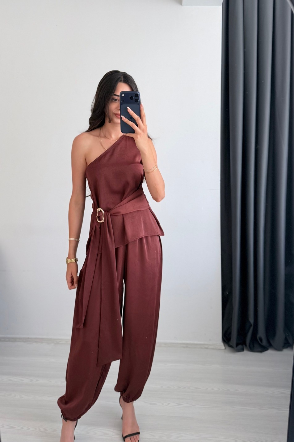Rivel Gold Aksesuar Detaylı Bluz Pantolon Takım Kahve 