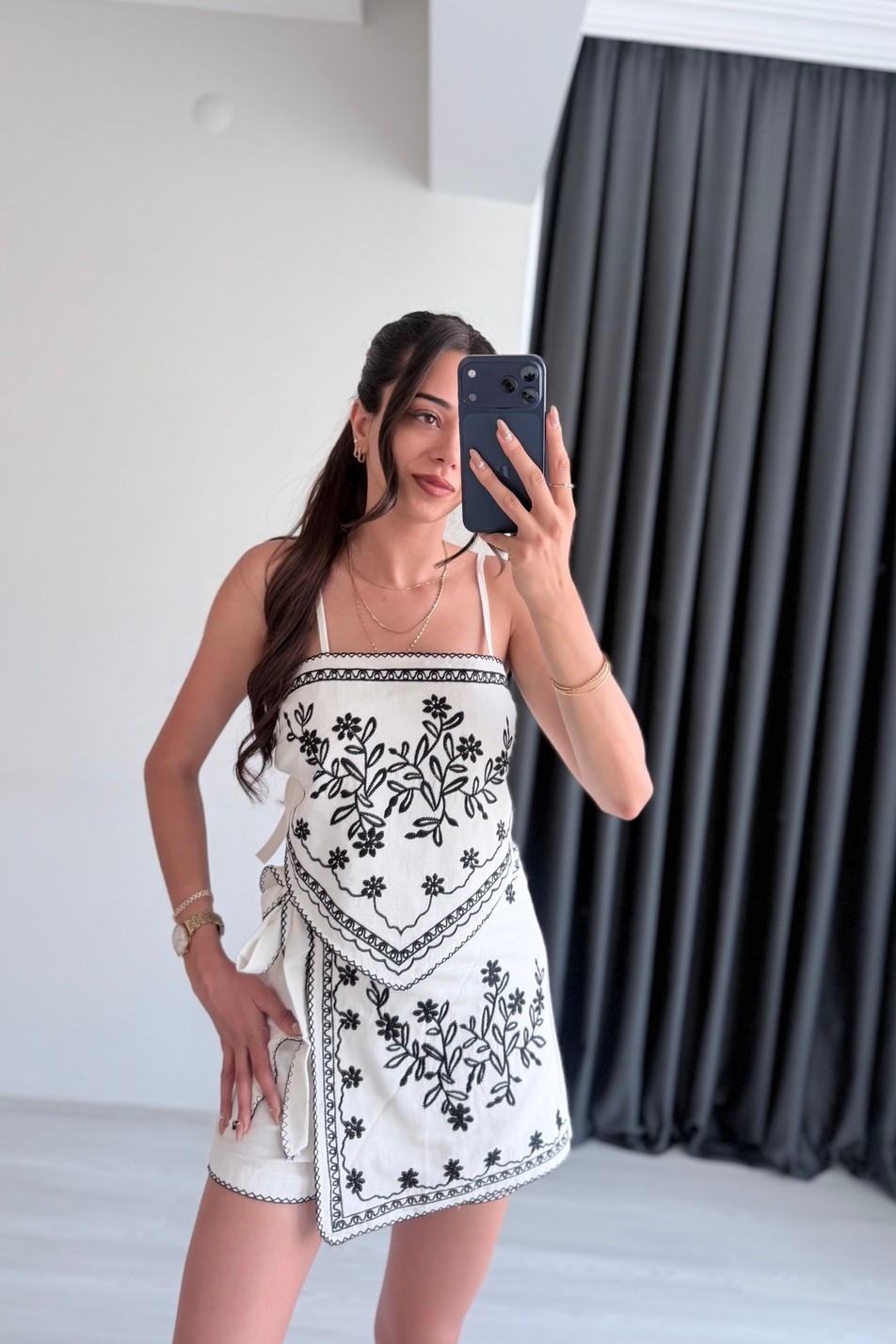 Tia Nakış İşlemeli Korse Form Bluz Şort Etek Takım