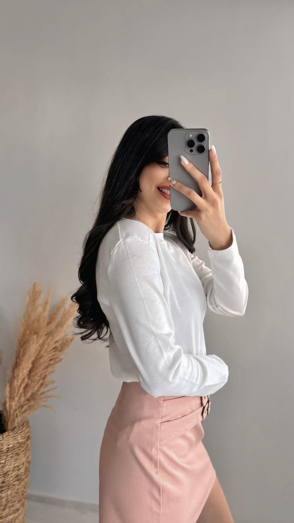 Vera Beyaz Basic Uzun Kol Marka Model İnce Sweat