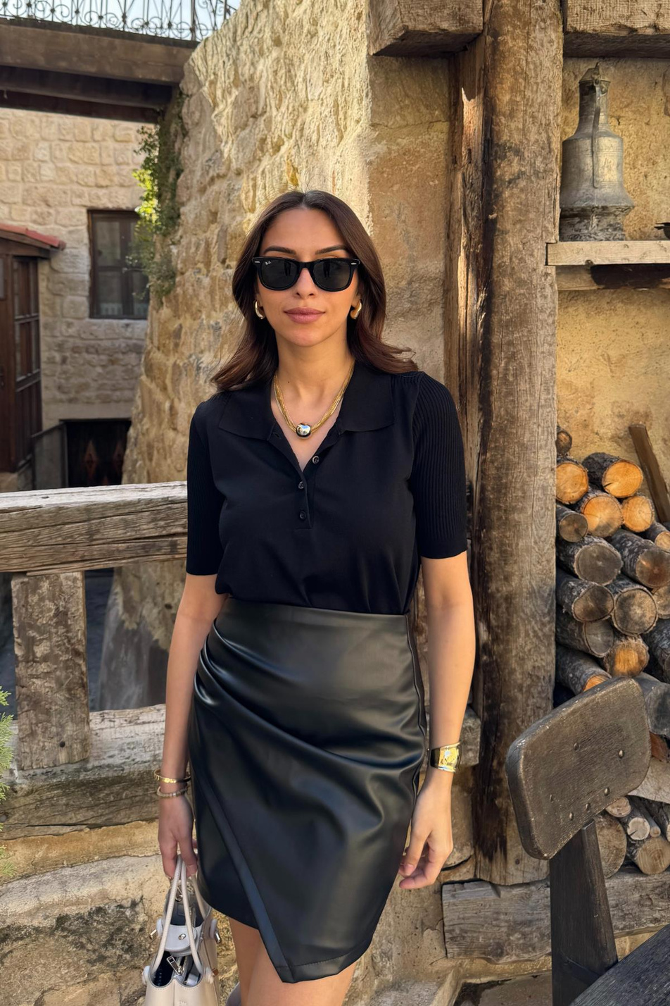 Yolenta Siyah Polo Yaka Düğmeli Triko
