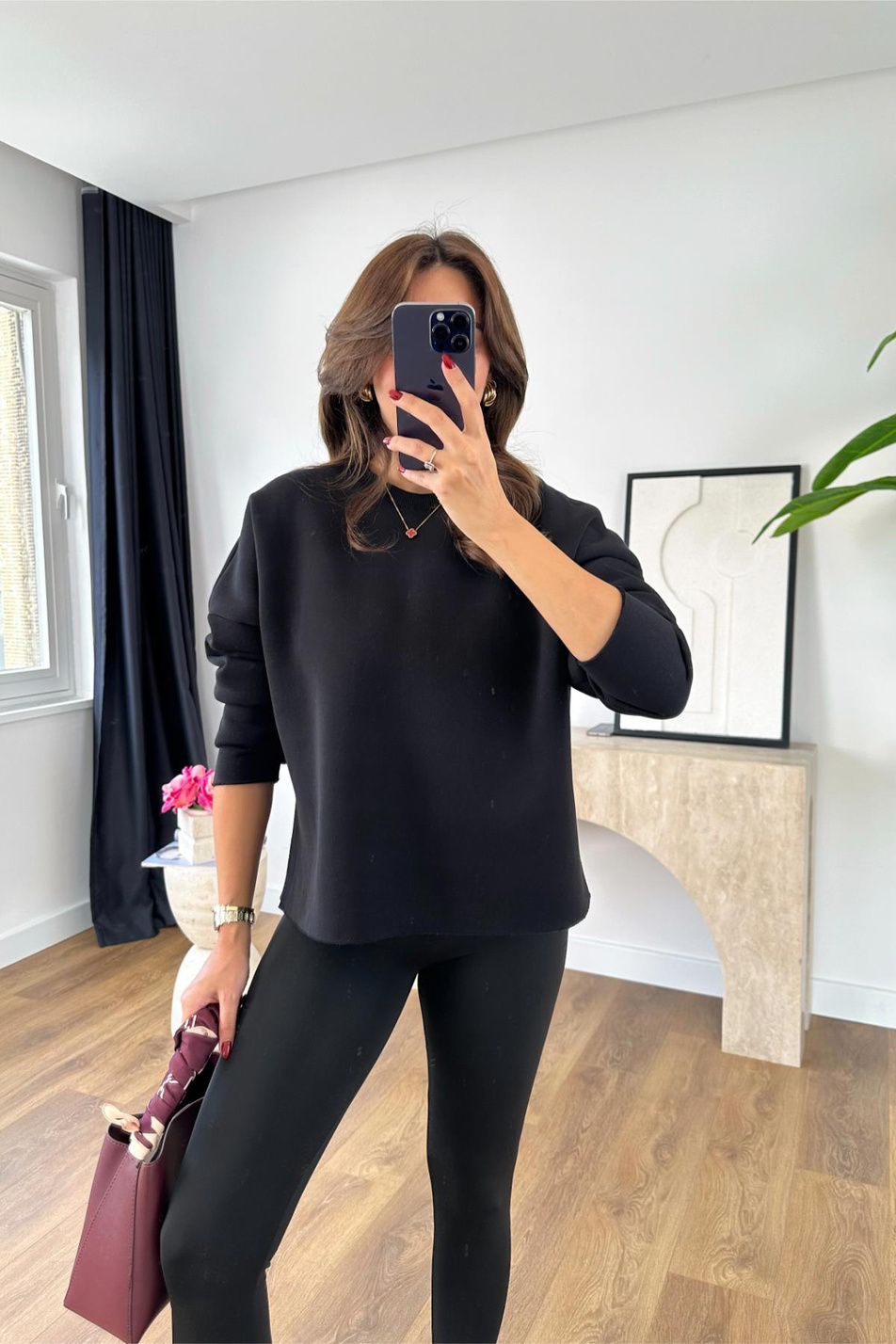 Yusta Siyah Yırtmaç Detaylı Şardonlu Sweatshirt