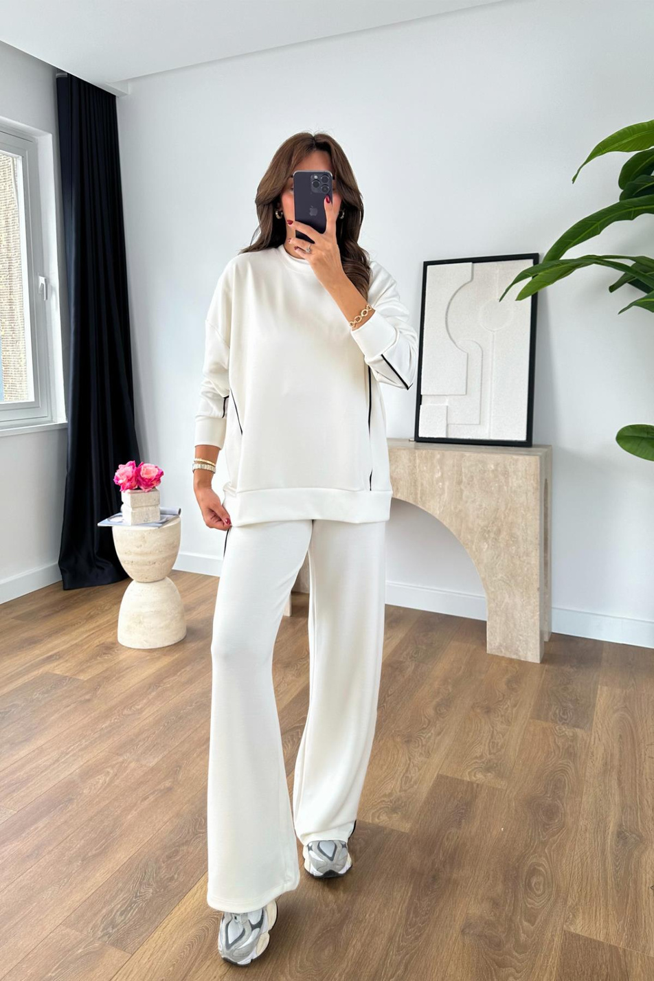 Eslane Kırık Beyaz Çizgili Sweat Modal Pantolon Takım