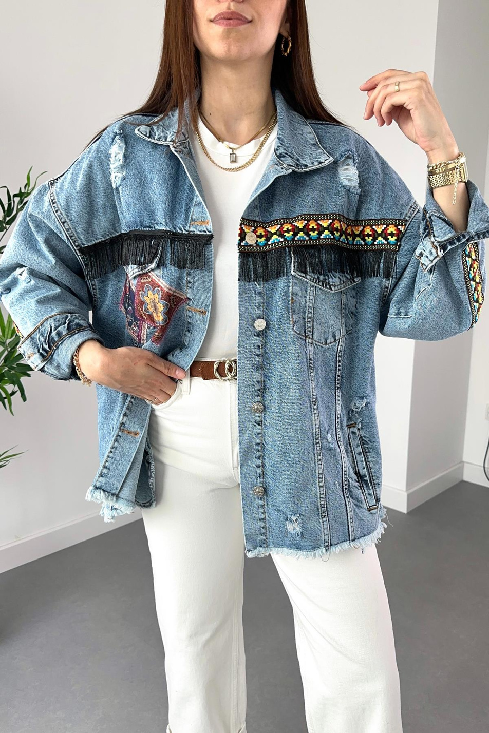 Mavi Etnik Desenli Püsküllü Denim Ceket
