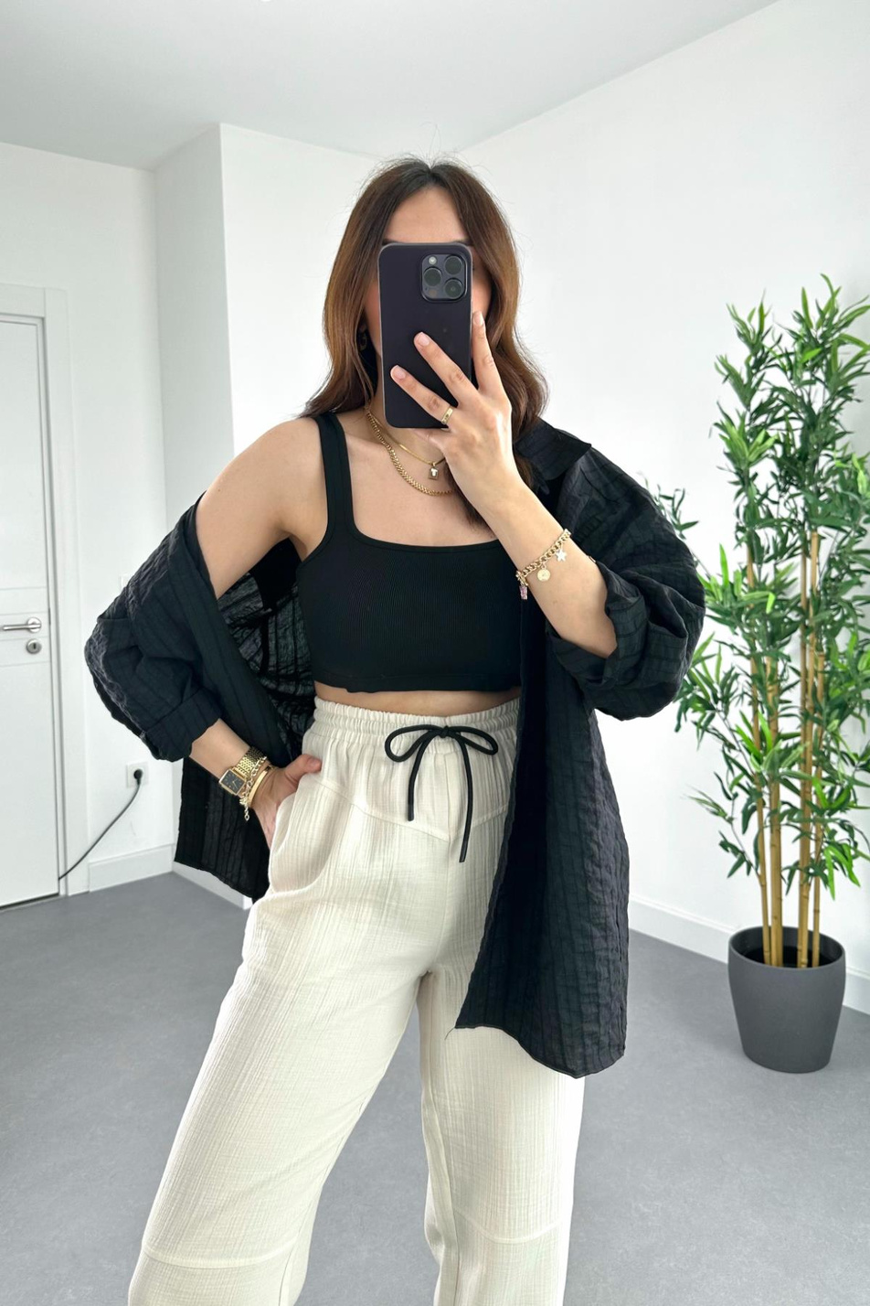 ZR Siyah Kare Yaka Çelik Triko Crop