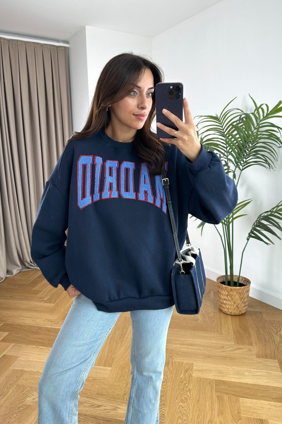 Lacivert Madrid İşlemeli Sweatshirt