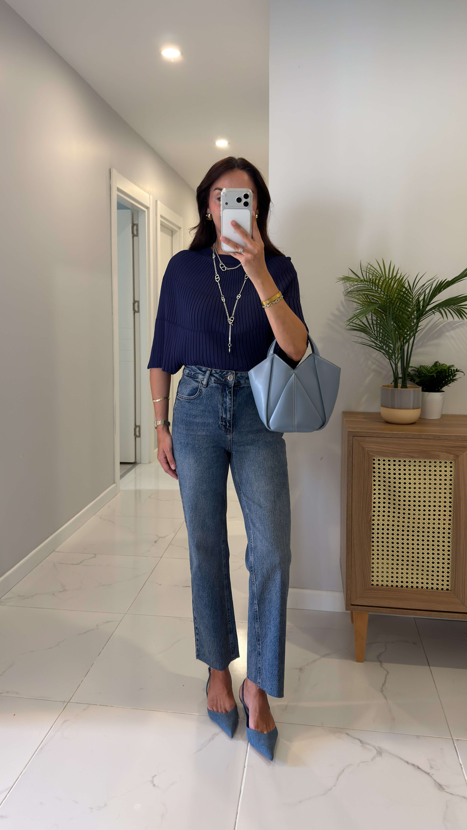 Nutre Koyu Ton Kar Yıkama Boy Fit Kesik Paça Jean