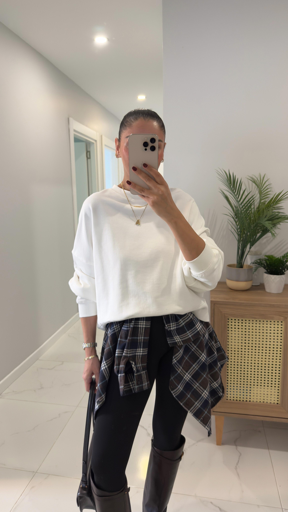 Sonya Beyaz Basic Sweat