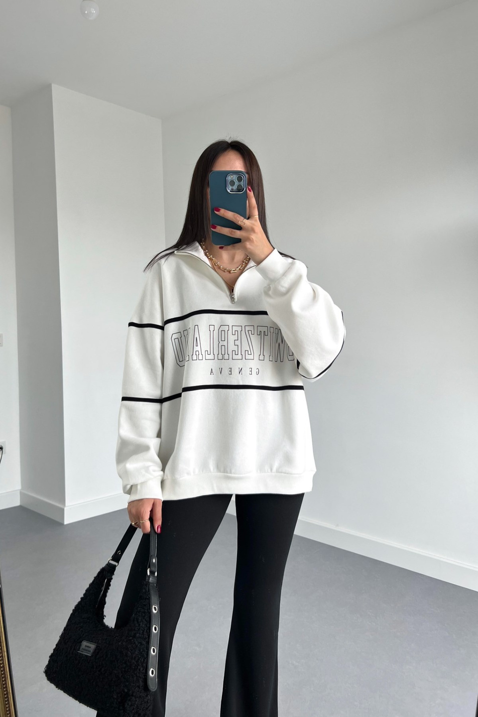 ZR Beyaz Yakası Fermuarlı Oversize Sweatshirt