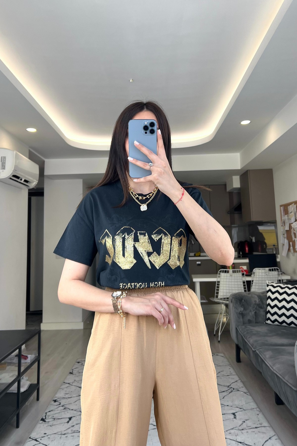 Siyah Gold Baskılı Tişört