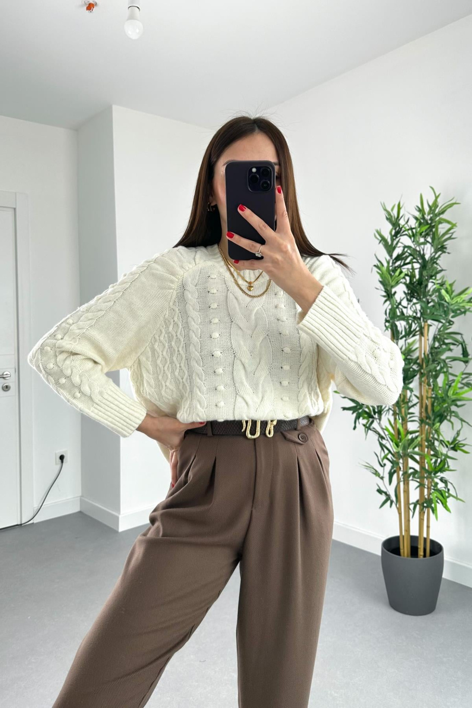 Ekru Ponpon Detaylı Karpuz Kol Triko