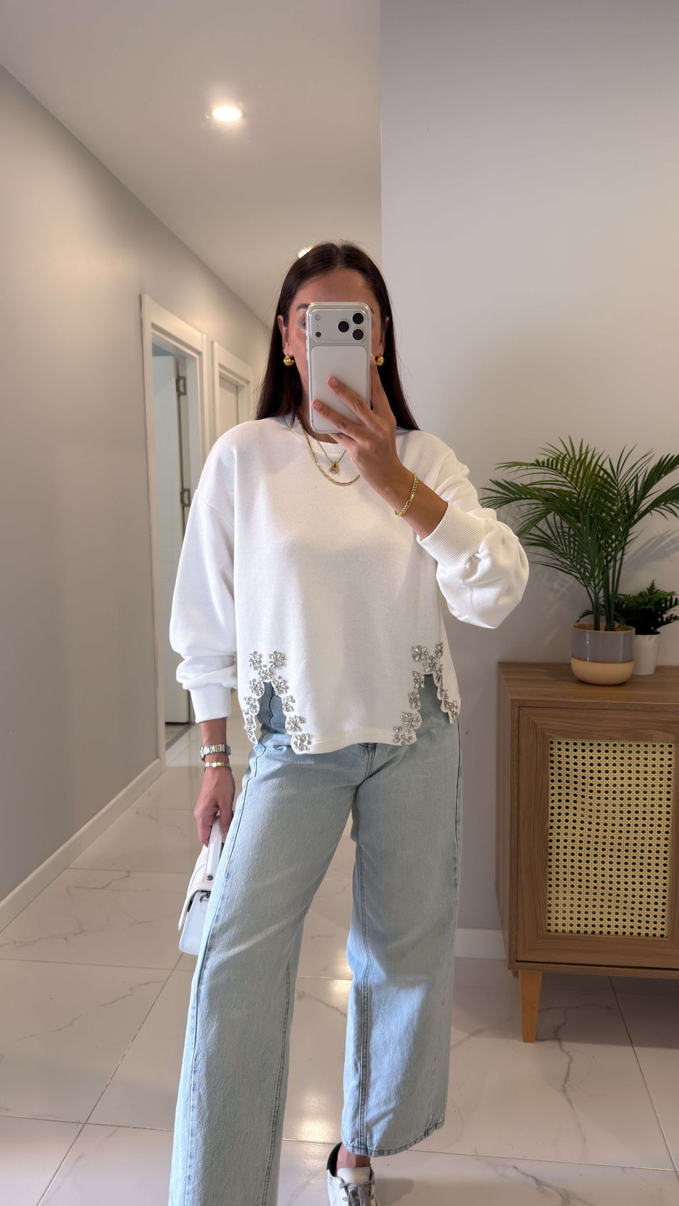 Yedla Beyaz Taş Detaylı Uzun Kollu Sweat