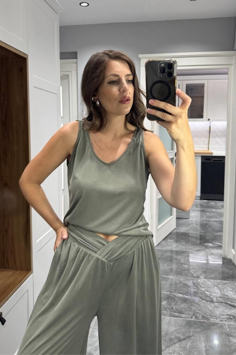BluzAskılı Dökümlü Bluz Atlet Haki Yeşil