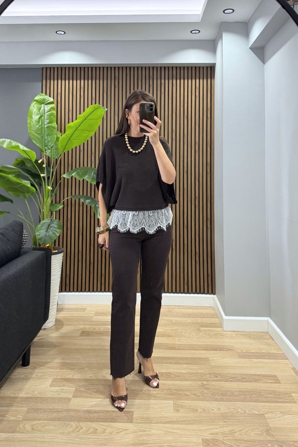 BluzElara Dantel Detaylı Triko Bluz Kahverengi