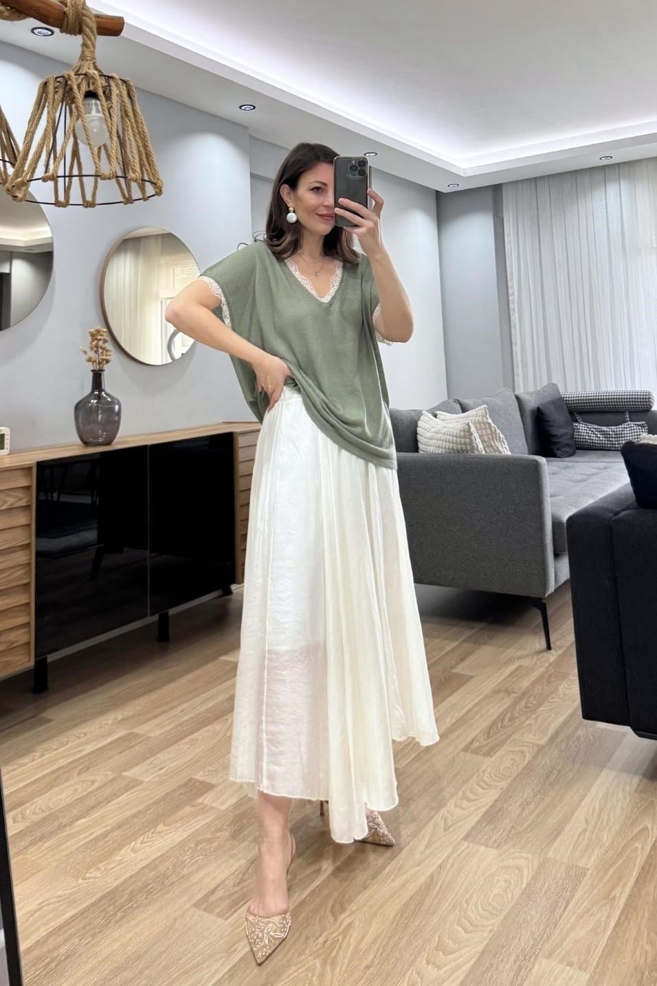 BluzMirelle Dantel Detaylı Bluz Çağla Yeşili