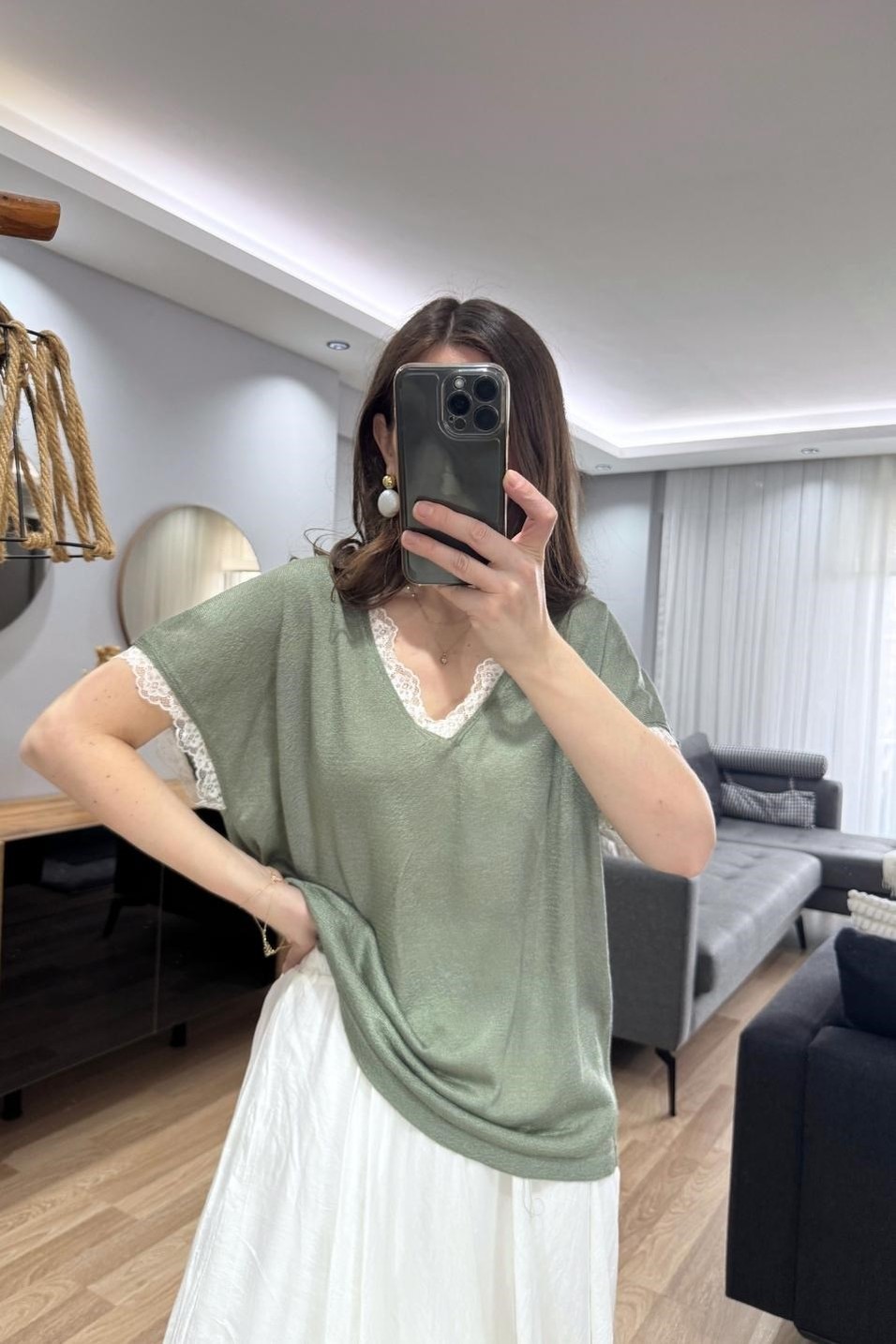BluzMirelle Dantel Detaylı Bluz Çağla Yeşili