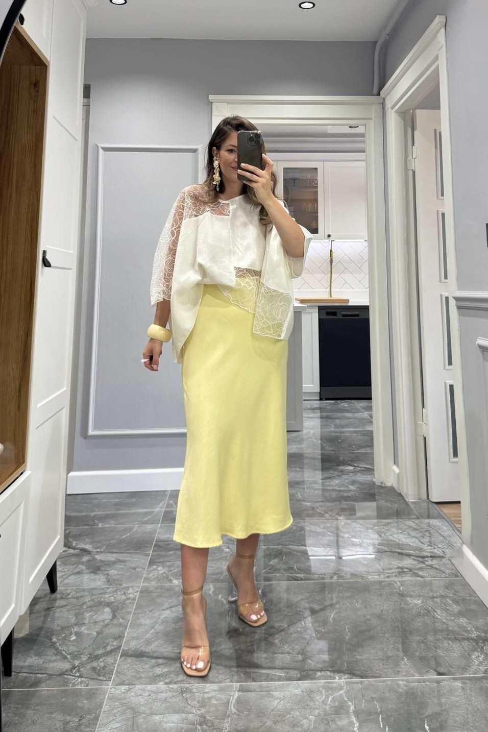BluzOversize Tül ve Pul Detaylı Tasarım Keten Bluz Beyaz