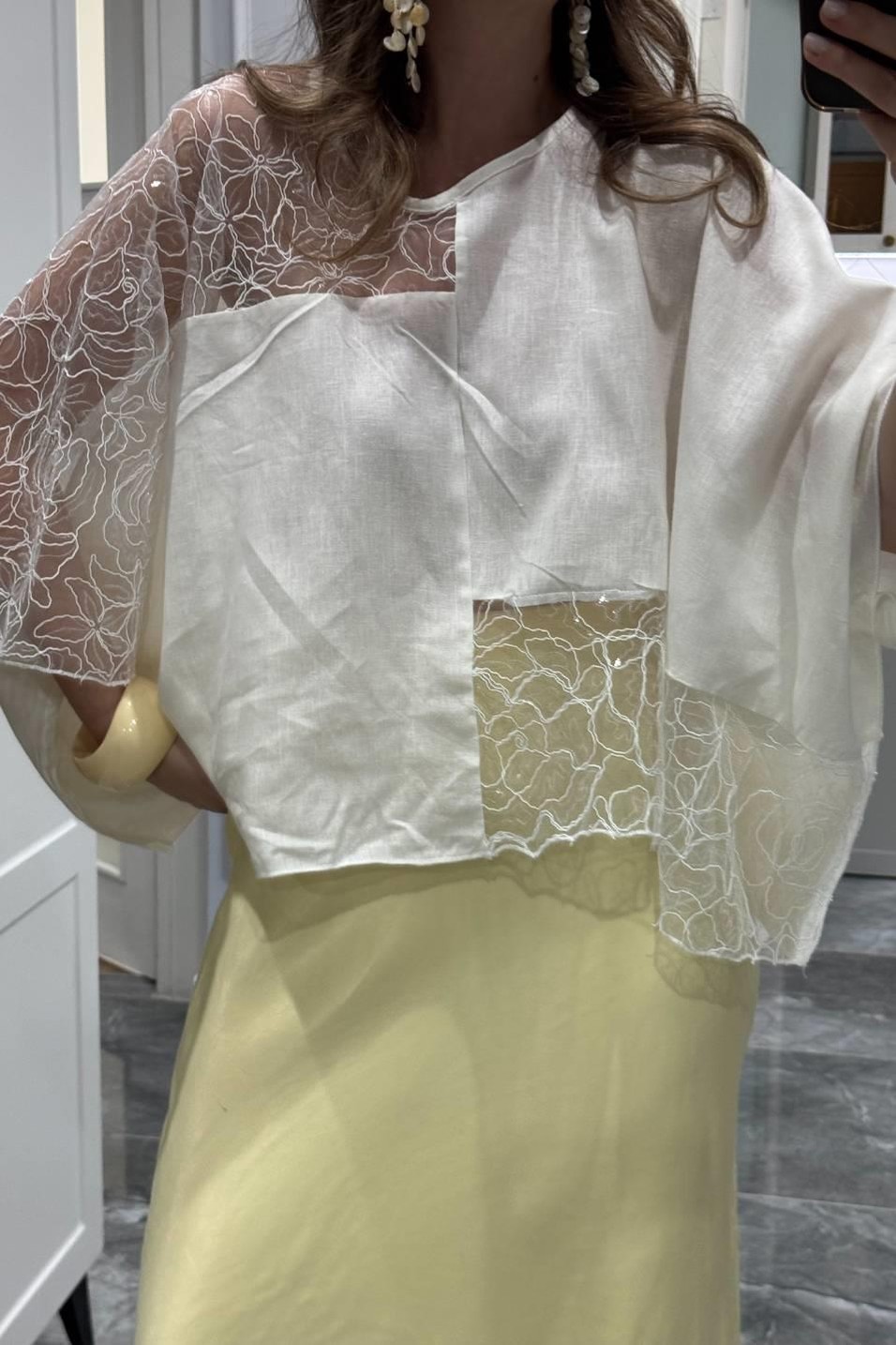 BluzOversize Tül ve Pul Detaylı Tasarım Keten Bluz Beyaz