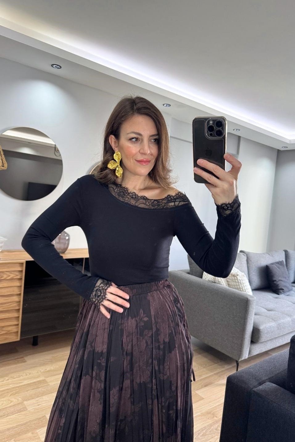 BluzTek Omuz Açık Dantelli Bluz Siyah