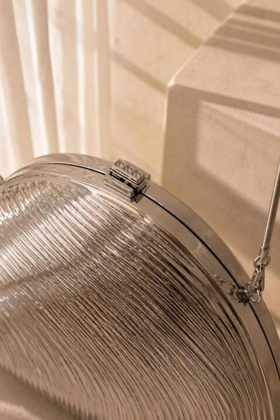 ÇantaMetalik Midye Kabuğu Clutch Çanta Gümüş