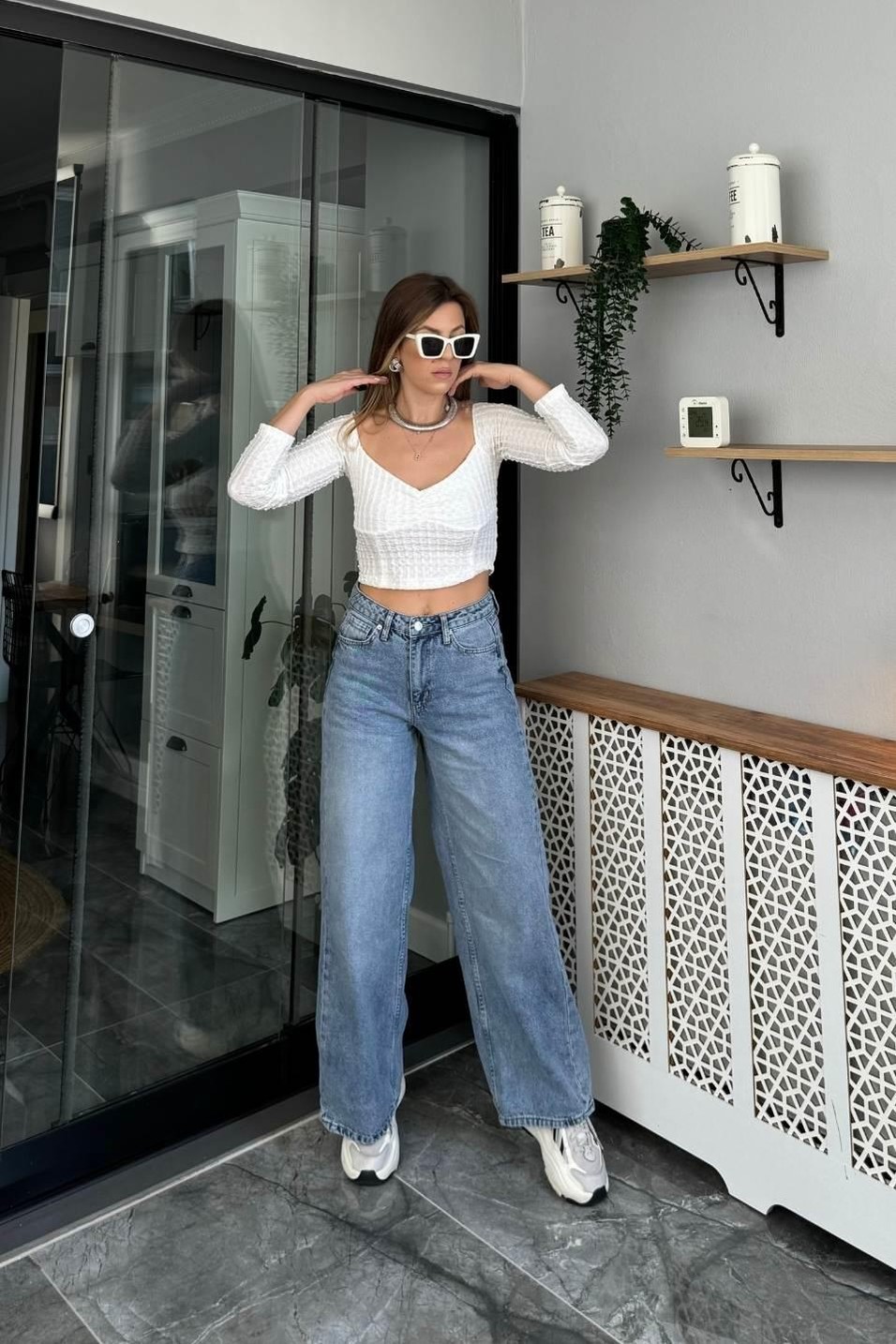 CropKabartma Desen Büzgülü Crop Ekru
