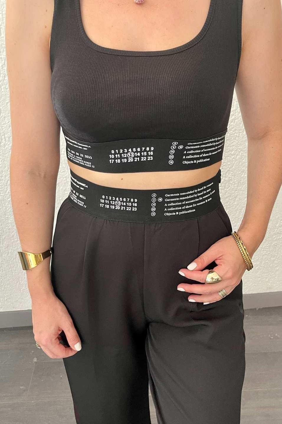 CropLastik Detaylı Crop Top Siyah