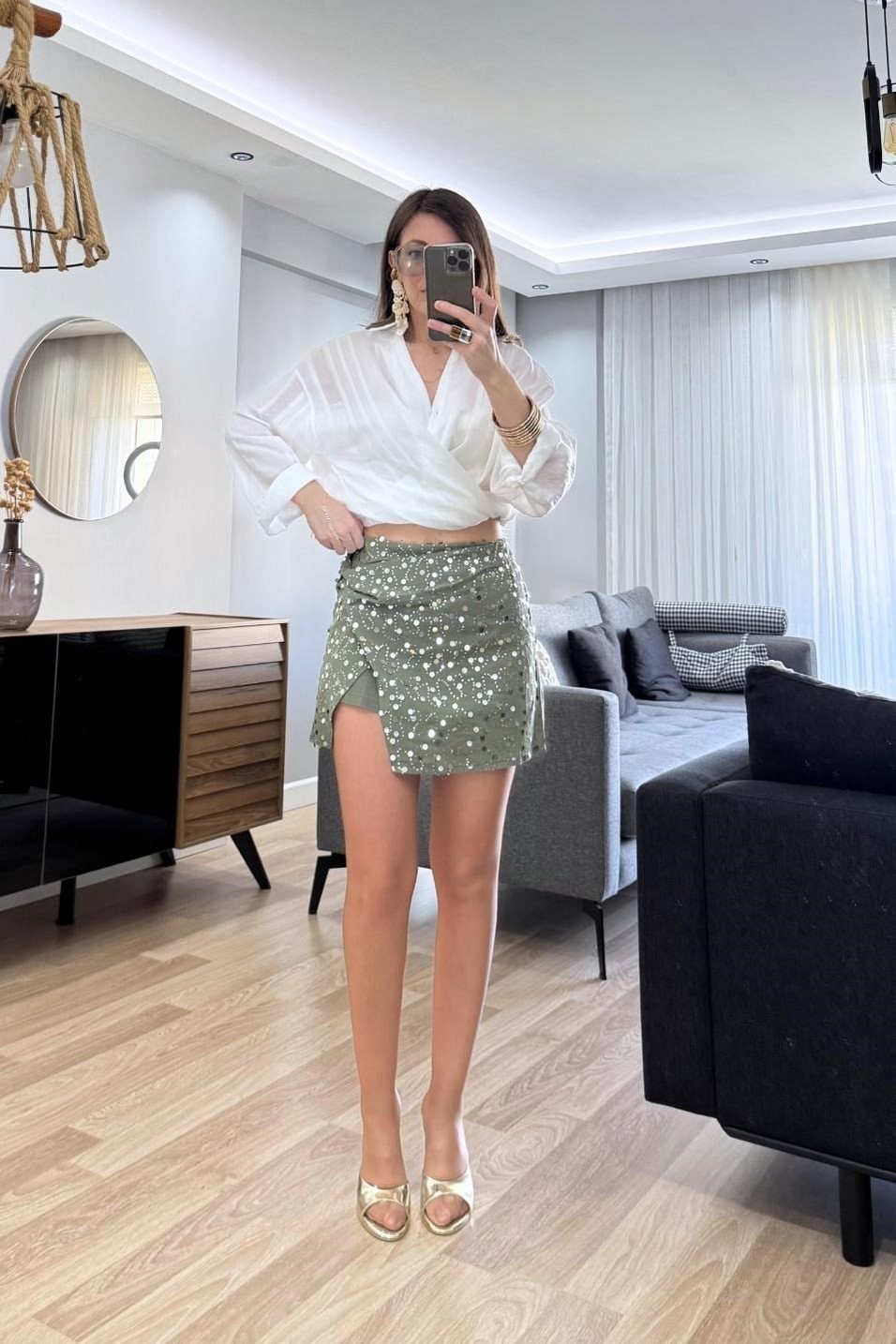 EtekKruvaze Detaylı Pullu Mini Şort Etek Haki Yeşil