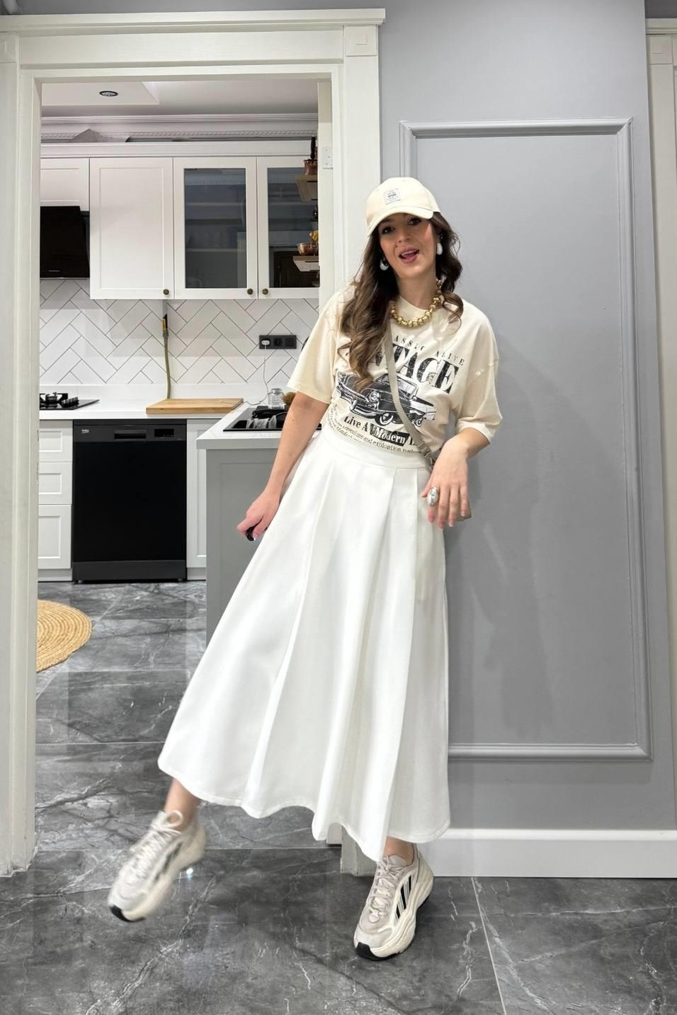 EtekPile Detaylı Kloş Etek Beyaz