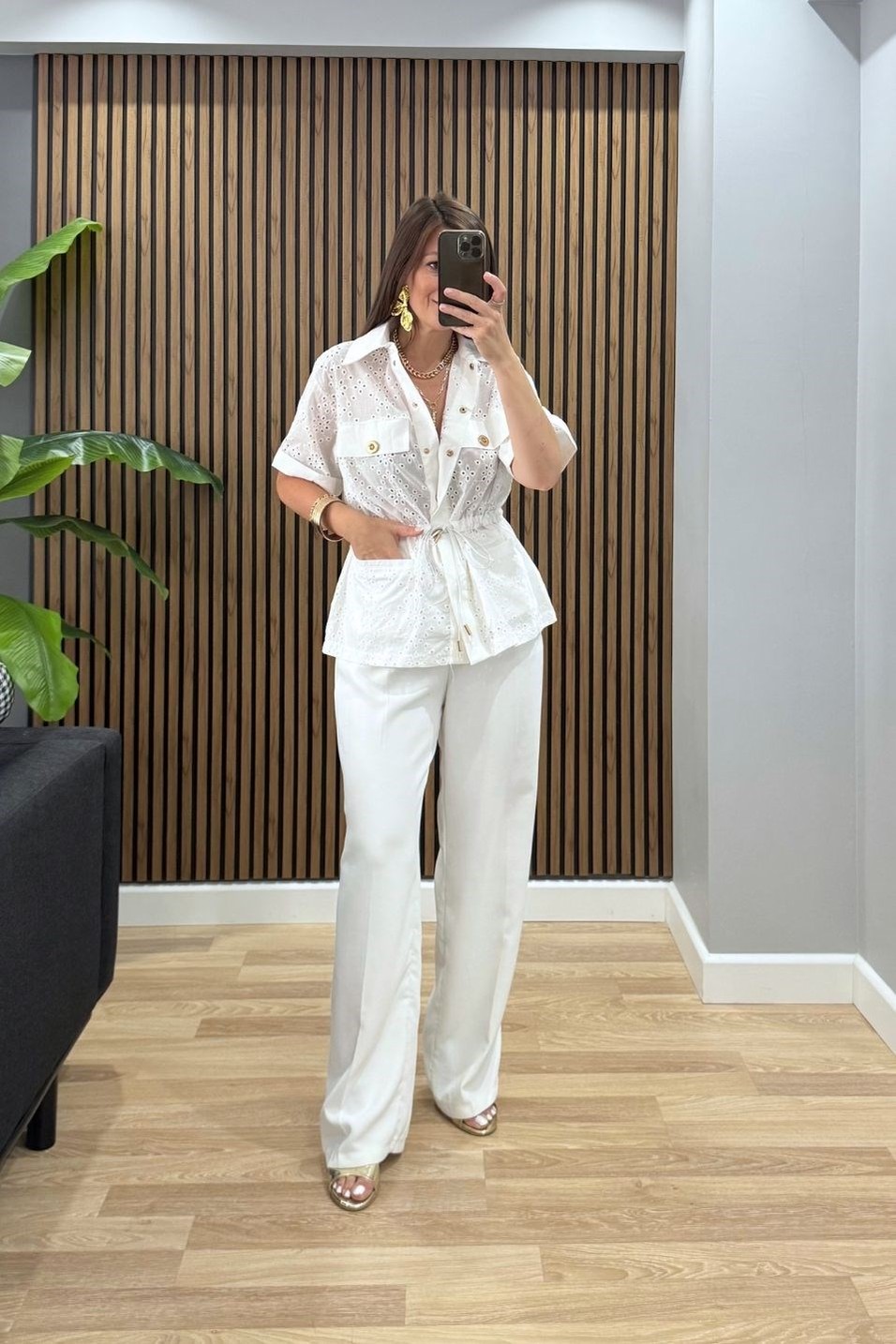 GömlekCeliane Brode Gold Düğme Detaylı Gömlek Ceket Beyaz