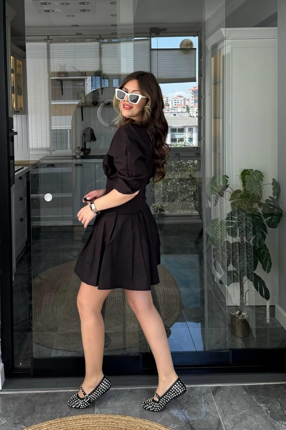 Günlük ElbiseMarka Model Boydan Fermuarlı Kısa Elbise Siyah