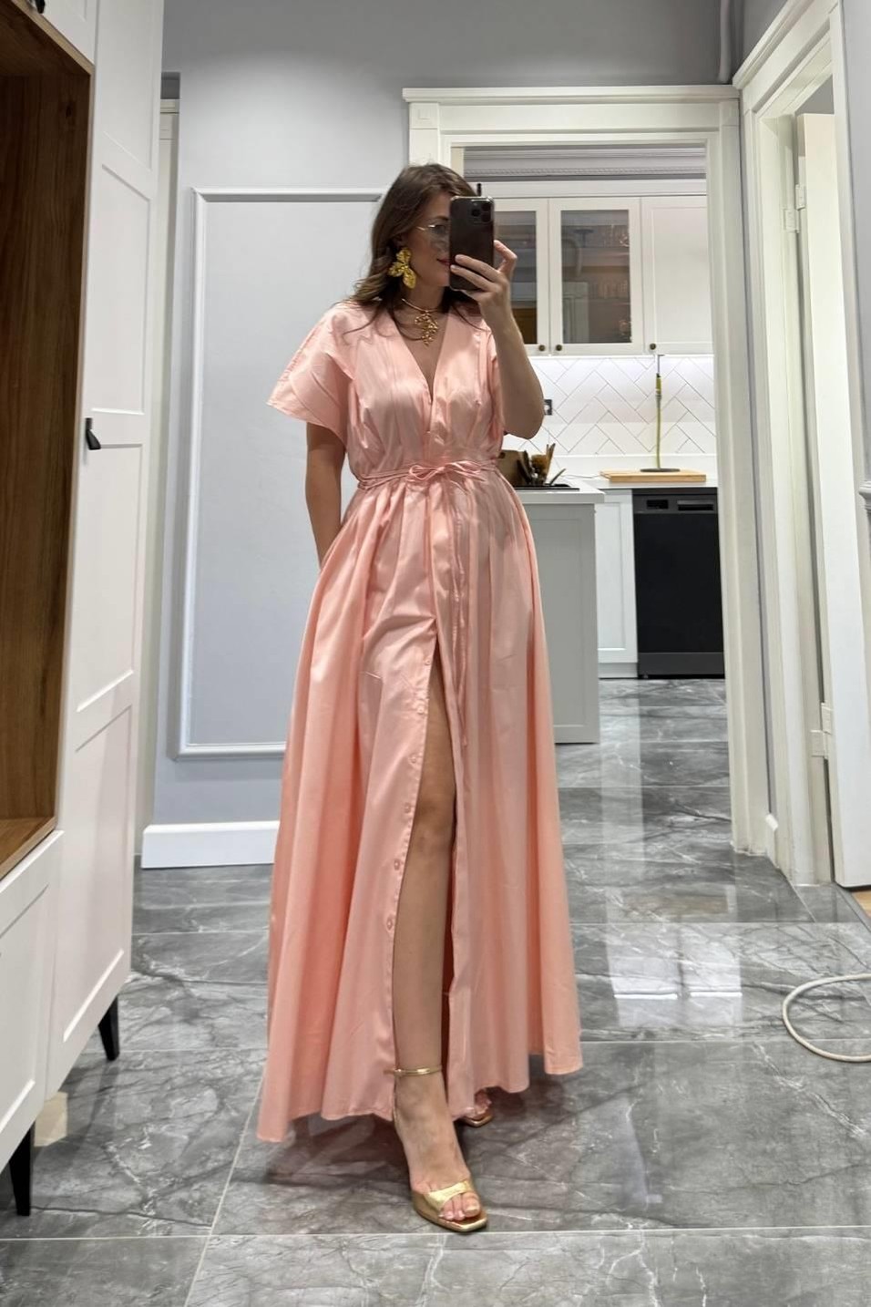 Günlük ElbiseÖnü Düğmeli V Yaka Pensli Gömlek Elbise Pembe