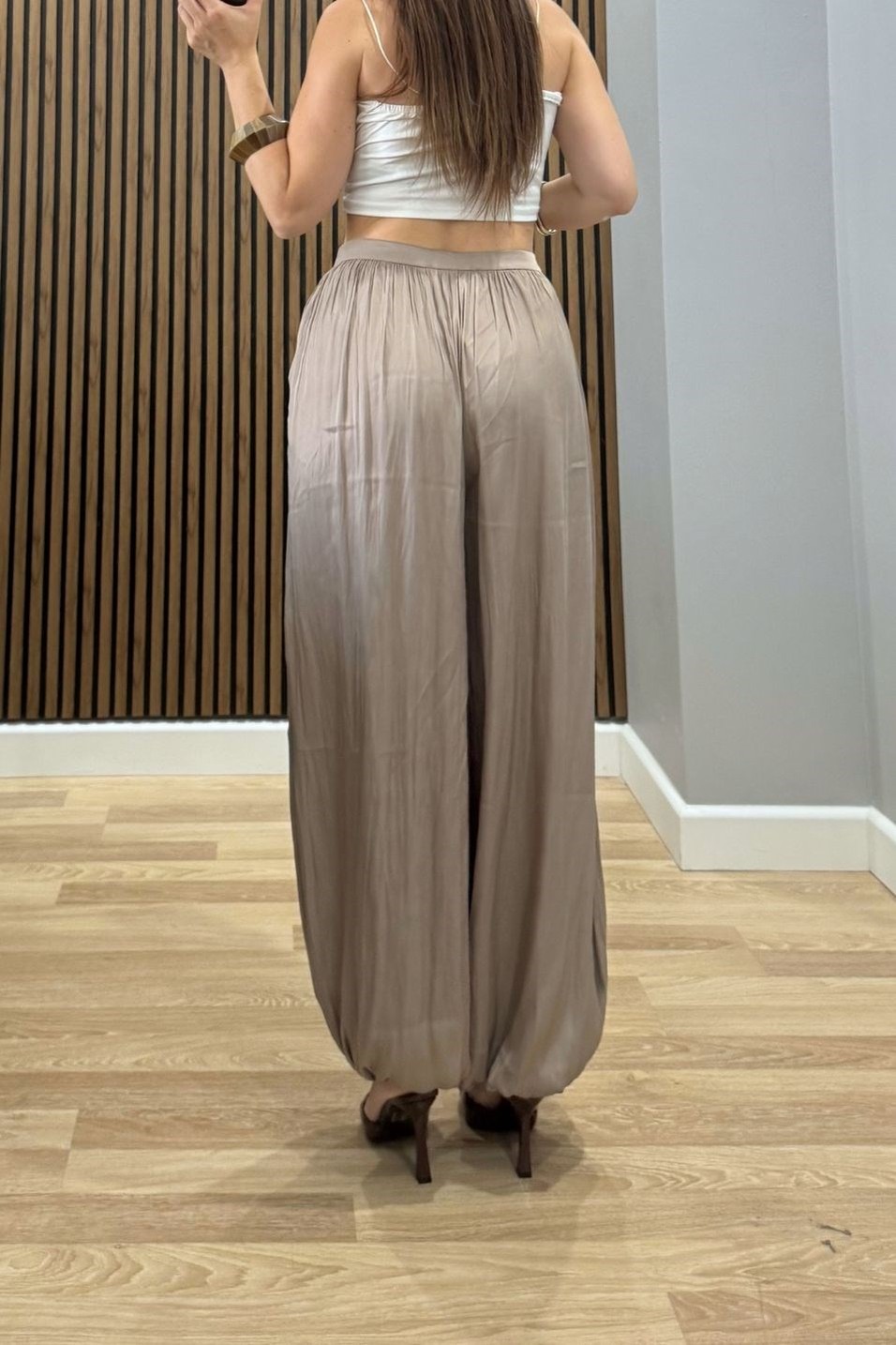 PantolonDökümlü Balon Pantolon Vizon