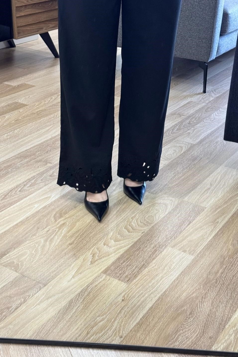 PantolonNakış Detaylı Kumaş Pantolon Siyah
