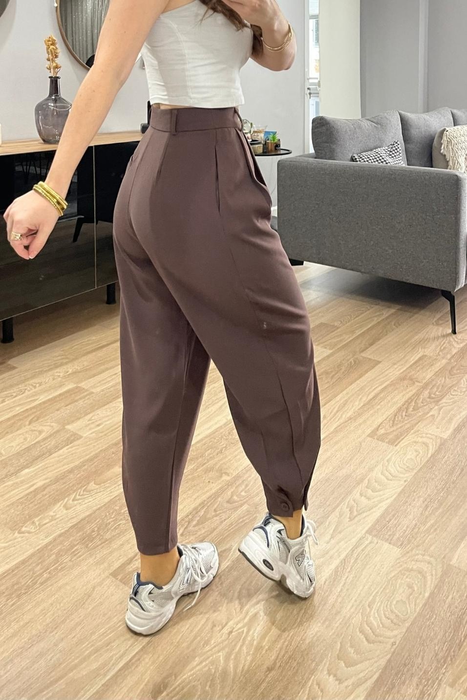 PantolonPaça Düğme Detaylı Pileli Pantolon Kahverengi