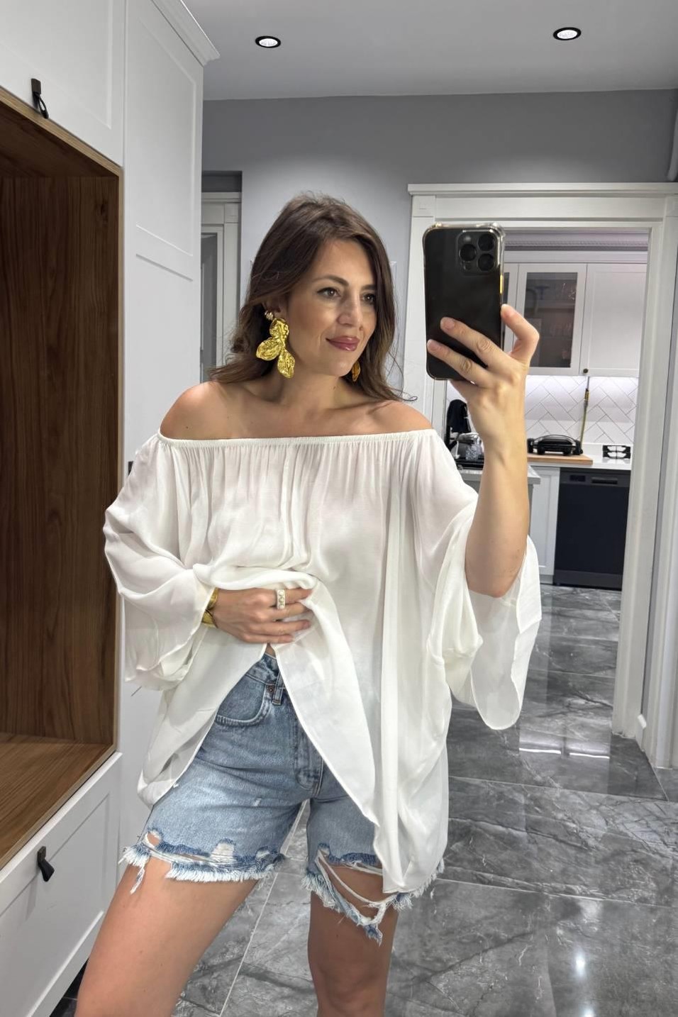 ŞortZr Model Yırtıklı Denim Şort Mavi