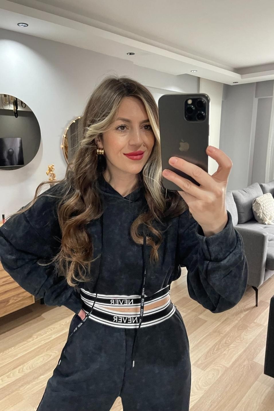 SweatshirtBeli Never Kar Yıkama Kapüşonlu Crop Sweatshirt Antrasit