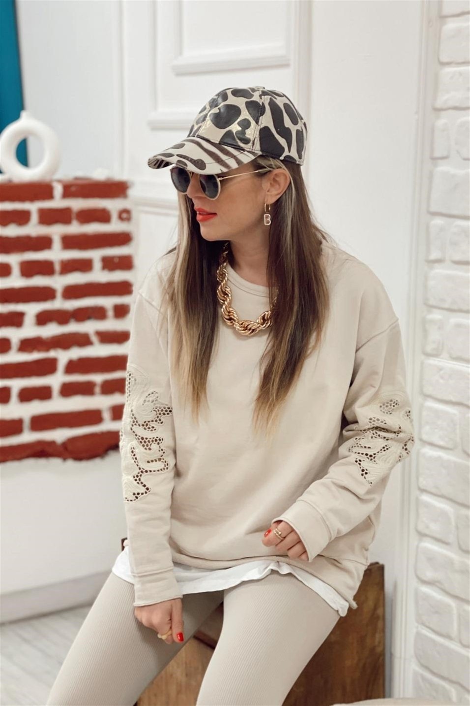 SweatshirtKolları Güpür Detaylı Sweat Krem